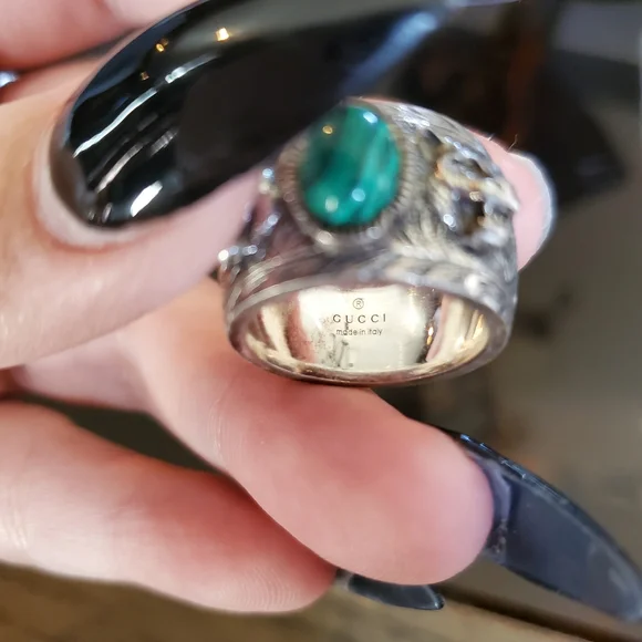 Gucci Garden Sterling Silver and Green Resin Feline Head Motifs Ring - Picture 10 of 11